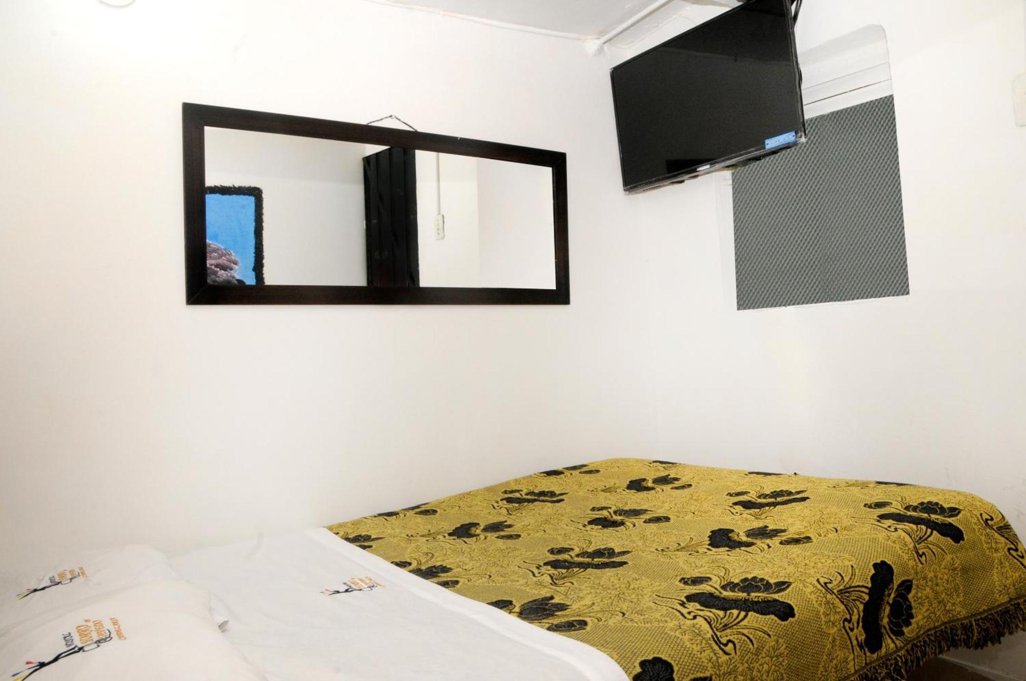 H C De Quevedo Hotell Bogotá Exteriör bild